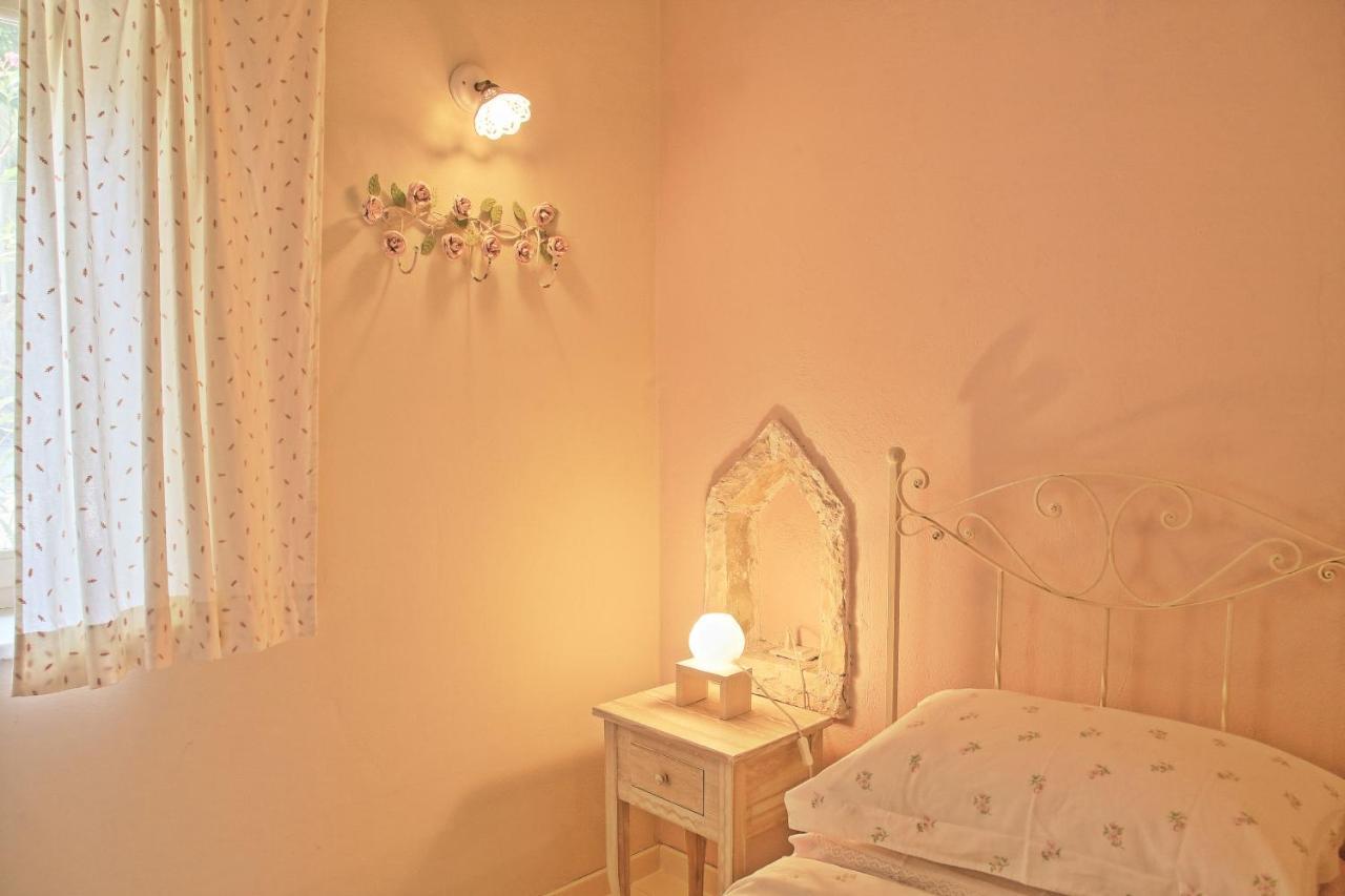 Prasini Luxury Oziás